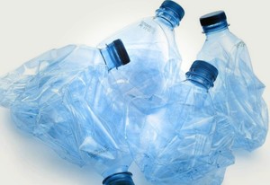Этапы переработки пластиковых бутылок
