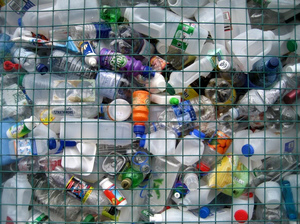 Сортировка для переработки бутылок из пластика