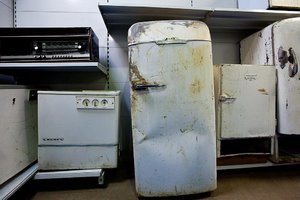 Правила утилизации старых холодильников